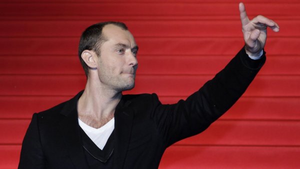 ЏУД ЛОУ ПОНОВО ПОСТАО ОТАЦ: Глумац добио седмо дете са четвртом женом