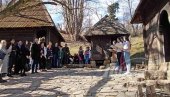 DVE SVETINJE – JEZIK I AZBUKA: Kod Vukove spomen-kuće u Tršiću obeležen Međunarodni dan maternjeg jezika