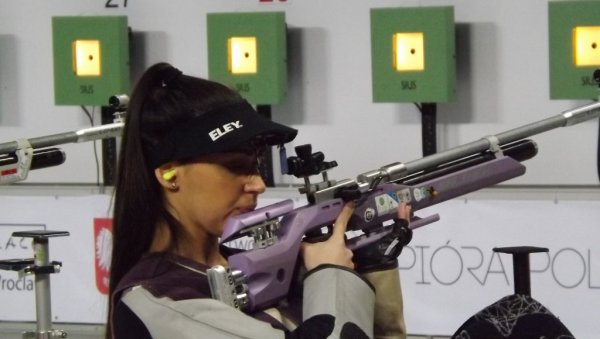 ИВАНА АНЂУШИЋ МАКСИМОВИЋ СЕ ВРАТИЛА: Олимпијска вицешампионка поново у стрељачкој репрезентацији Србије