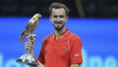 BIĆE VESELO U DUBAIJU: Danil Medvedev osvojio drugu titulu u nizu, i to protiv trostrukog grend slem šamiona - Rus grabi ka vrhu ATP liste