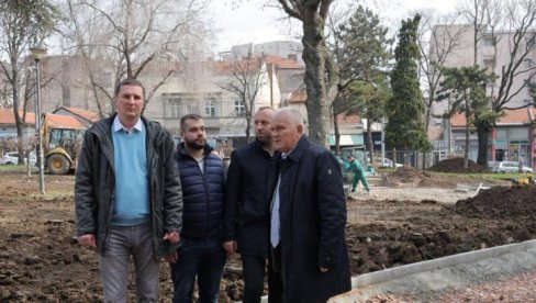 ЧУБУРАЦ У НОВОМ РУХУ: Сређивање парка на Врачару биће завршено до краја априла
