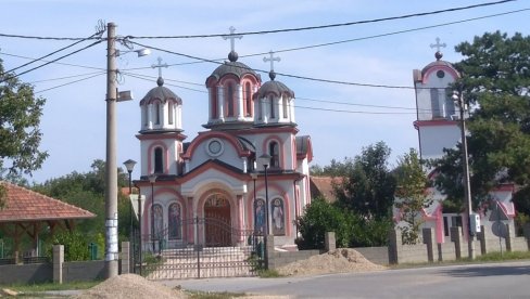 РАСПОДЕЛА НА ОСНОВУ КОНКУРСА; Црквама на подручју града Пожаревца додељено 8,5 милиона динара