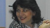ТРСТЕНИЧАНИ НЕ МОГУ ДА ПРЕЖАЛЕ ЈЕДНУ ЖЕНУ: Преминула дугогодишња директорка школе, потресне поруке преплавиле друштвене мреже