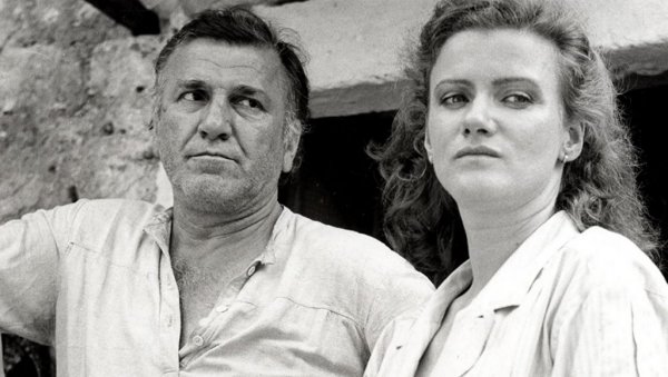 СЛАВНА ГЛУМИЦА БАРБАРА СУКОВА ЗА НОВОСТИ: Слику са Батом још чувам у свом дому