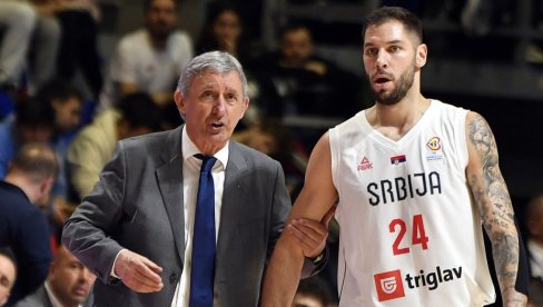 ČETVORICA OSTALA U BEOGRADU: Svetislav Pešić poveo 14 košarkaša Srbije u Atinu