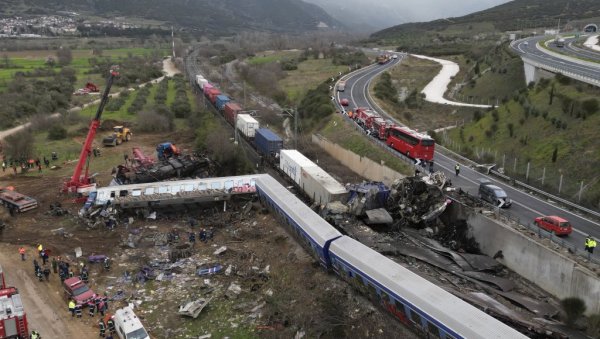 МЕСЕЦ ДАНА НАКОН ТРАГЕДИЈЕ У ГРЧКОЈ: Путнички возови поново саобраћају рутом где се десила несрећа
