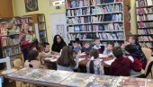 DEČJA RADIONICA SA ŽARKOM BUBAMARKOM: U paraćinskoj biblioteci obeležen nacionalni dan knjige