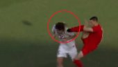 AJ, AJ, AJ! Komentator zgrožen: Kung-fu udarac i crveni karton posle samo pet sekundi fudbalske utakmice (VIDEO)
