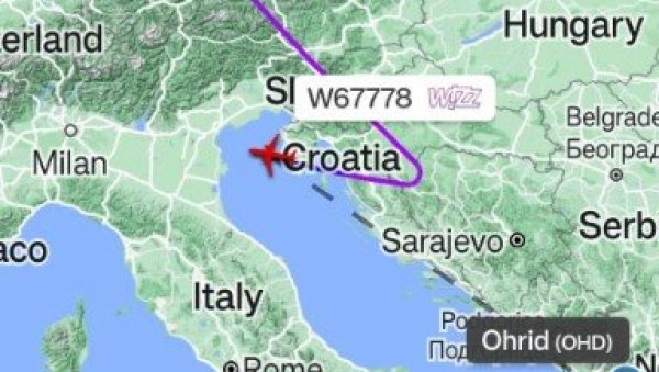 ДРАМА НА НЕБУ ИЗНАД ХРВАТСКЕ: Путнички авион нагло променио курс, скренуо ка Италији (ФОТО)