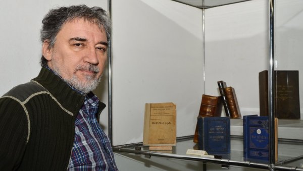 МНОГЕ СУ НЕПОЗНАТЕ ШИРОЈ ЈАВНОСТИ: Завичајни музеј у Јагодини има и збрику ретких књига (ФОТО)