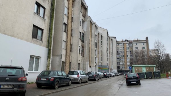 СТАНОВИ ЗА ДОСТОЈАНСТВЕН ЖИВОТ: Шест породица из осетљивих друштвених група у Кули добило кључеве