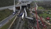 CRNE RUPE PRETE PUTNICIMA: Uz tugu se rasplamsao i gnev posle najveće železničke nesreće u Grčkoj