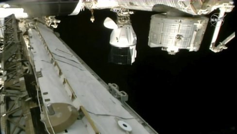 POČELA ŠESTOMESEČNA MISIJA: Svemirski brod Spejsiksa stigao na Međunarodnu svemirsku stanicu