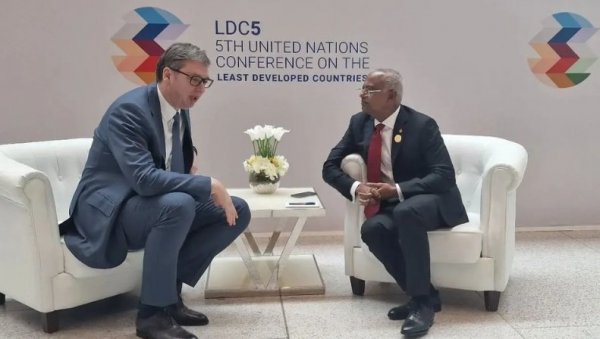 ВАЖНИ СУСРЕТИ ПРЕДСЕДНИКА ВУЧИЋА У КАТАРУ: Присуство на овој конференцији од огромног је значаја за Србију