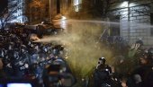 УХАПШЕНО 66 ОСОБА У ТБИЛИСИЈУ: Предлог закона о страним агентима у Грузији изазвао хаос