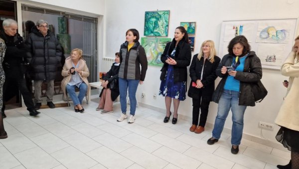 ИЗЛОЖБА ЗА ДАН ЖЕНА: Академске сликарке представиле радове у галерији Корњача