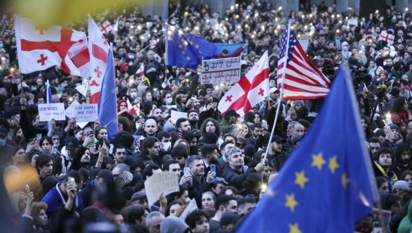 ДЕМОНСТРАНТИ У ГРУЗИЈИ: Tраже оставку владе и нове изборе