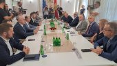 ТРАГИКОМЕДИЈА ОКО ФОРМИРАЊА ВЛАДЕ: У току интензивни преговори - наговарају Даниловића да попусти