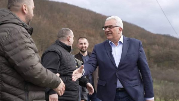 ПРЕДСЕДНИЧКИ КАНДИДАТ И ЛИДЕР ДФ АНДРИЈА МАНДИЋ: Наша је обавеза да иградимо нову власт у Црној Гори (ФОТО)