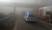 ПРВА ЖРТВА СТРАВИЧНОГ ЛАНЧАНОГ СУДАРА: Испод спрженог возила у Мађарској извучено тело
