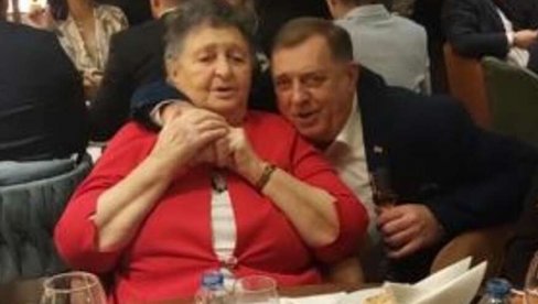 „SRPKINJA JE MENE MAJKA RODILA“: Dodik uz pesmu, porodicu i prijatelje proslavio 64. rođendan (VIDEO/FOTO)