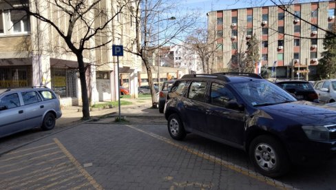 KRVAVI OBRAČUN ZBOG PARKINGA U OBRENOVCU: Istraga za pokušaj ubistva i tuču