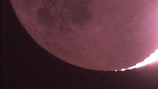 МЕТЕОРИТ УДАРИО У МЕСЕЦ: Снимак какав се не памти - Ухватио сам највећи бљесак лунарног удара у својој историји посматрања (ВИДЕО)