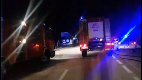 DELOVI VOZILA RASUTI PO PUTU, DVA MUŠKARCA POGINULA: Prvi snimci sa mesta teške saobraćajne nesreće kod Nikšića (VIDEO)