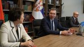 ŽIVELO NAŠE ČELIČNO PRIJATELJSTVO: Predsednik Vučić se sastao sa ambasadorkom Čen Bo (FOTO)