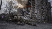 (УЖИВО) РАТ У УКРАЈИНИ: Снажна експлозија у Мелитопољу; Руси напредују код Бахмута, жестока офанзива на периферији Доњецка (ФОТО)