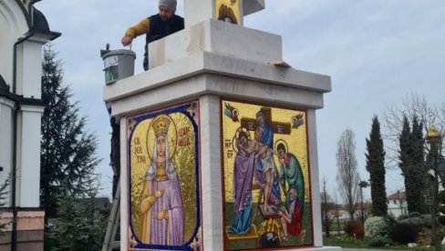 ДРАГУЉ МАНАСТИРА СВЕТЕ ПЕТКЕ У БИЈЕЉИНИ: Постављен монументални крст