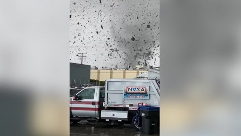 ZGRADE RAZORENE OD UDARA, IMA MRTVIH: Najjači tornado u poslednjih 40 godina pogodio Los Anđeles (VIDEO)