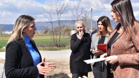 Ministarka Irena Vujović obišla Dolinu Pčinje i nesaniranu deponiju u Bujanovcu