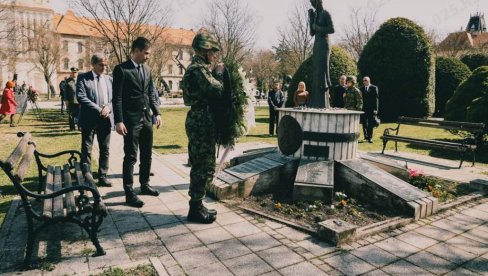 DA SE NIKAD NE ZABORAVI: Sombor ne zaboravlja žrtve NATO agresije