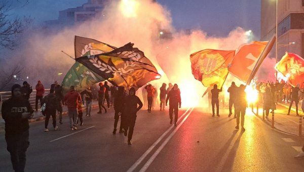 НЕМОЈТЕ ЗВИЖДАТИ ХИМНИ СРБИЈЕ! Црногорци одушевили: Од инцидената ни И, игра се братски дерби