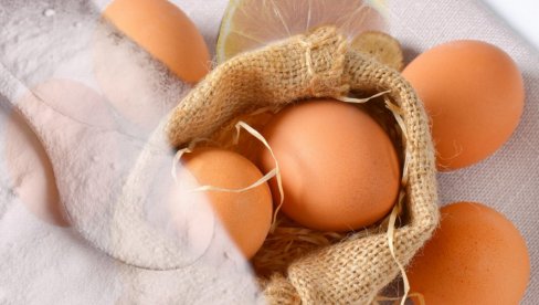 БЕЛИ ПРАХ, А ПРАВИ ТАКАВ КОЛОРИТ: Да ли сте видели КАКО изгледају јаја кад се офарбају ЛИМУНТУСОМ - ништа лакше