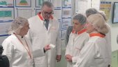 ПРЕМИЈЕРКА У ПОСЕТИ ХЕМОФАРМУ: Фармацеутски гигант производи први иновативни лек у Србији