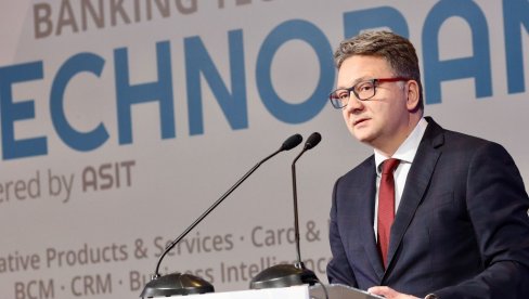 НАСТАВЉАМО ДА ДИГИТАЛИЗУЈЕМО СРБИЈУ: Јовановић отворио конференцију „Technobank“