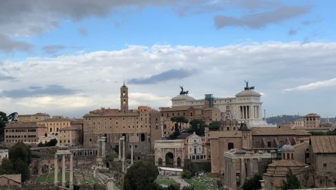 АНТИЧКА ИСТОРИЈА ИЗАШЛА НА СВЕТЛОСТ ДАНА: Са дна језера у близини Рима извучена реликвија из доба Калигуле (ВИДЕО)