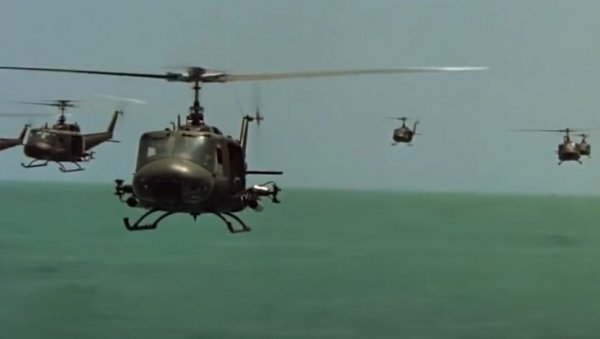 ДРАМА НА АМЕРИЧКОМ НЕБУ: Сударили се војни хеликоптери, има жртава?