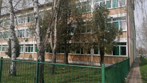 UČENIK PRE SMRTONOSNOG SKOKA PISAO OPROŠTAJNO PISMO: Novi detalji tragedije u školi u Kačarevu
