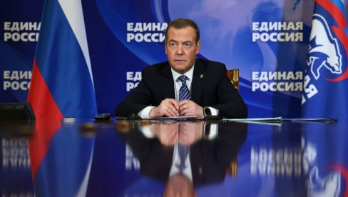 NE IGRAJTE SE AVIONIMA: Medvedev prokomentarisao reči nemačke šefice diplomatije Analene Berbok