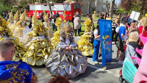 PESMA I KOSTIMI  OBOJILI RAKOVICU: Na Vidikovcu održan 11.  veliki međunarodni karneval predškolaca, osnovaca i srednjoškolaca