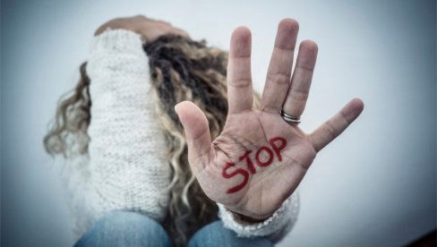 UBILA MUŽA - OSLOBOĐENA OPTUŽBI: Francuski sud presudio u korist žene koja je lišila života supruga nasilnika
