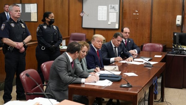 НИСАМ КРИВ: Трамп се након хапшења изјаснио о свим тачкама оптужнице