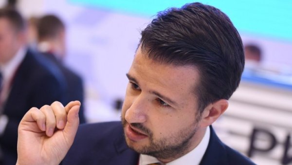 МИЛАТОВИЋ РЕШИО ДИЛЕМУ: Инаугурација ће бити у Скупштини Црне Горе, како је то и предвиђено