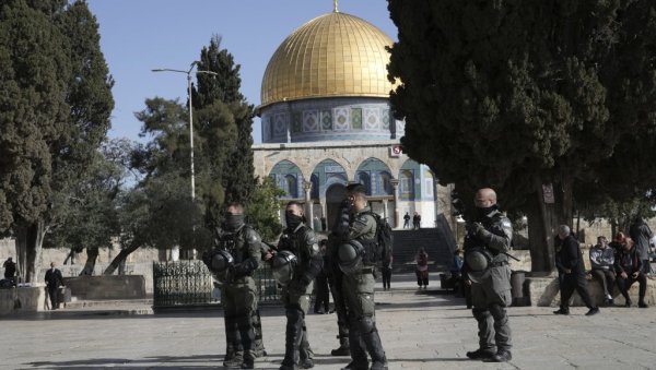 ДРАМА ПРЕД РАМАЗАН У ЈЕРУСАЛИМУ: Израел ограничава приступ муслиманима џамији Ал Акса
