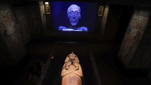 NAJVEĆI VLADAR STAROG EGIPTA: Veličanstveni sarkofag faraona Ramzesa Drugog pred očima javnosti (FOTO/VIDEO)