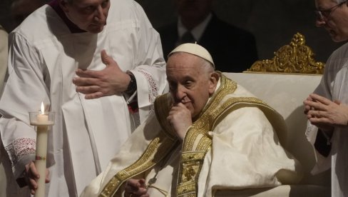 OGLASIO SE VATIKAN: Papa Franja bolestan, ne prima posete