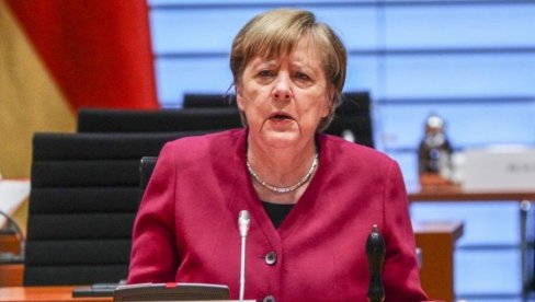 МЕРКЕЛОВА: Бивша немачка канцеларка прозвала кривце за рат у Украјини